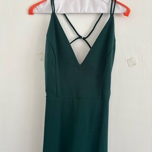 Elegant Green Sleeveless Dress